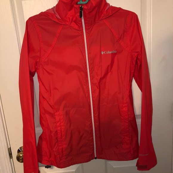 Columbia Jackets & Blazers - Columbia Raincoat